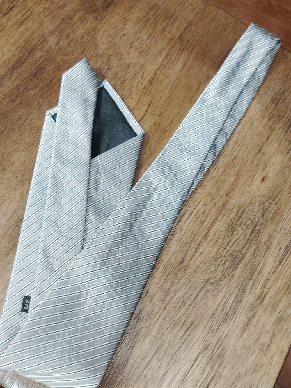 Kenneth Cole New York Silver Diagonal Stripe Tie